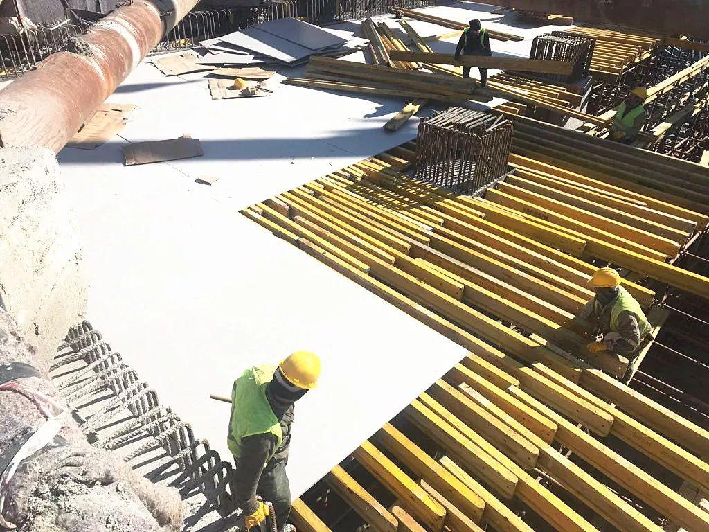 高强度塑料在建筑模板中的使用，创新材料技术的崭新应用