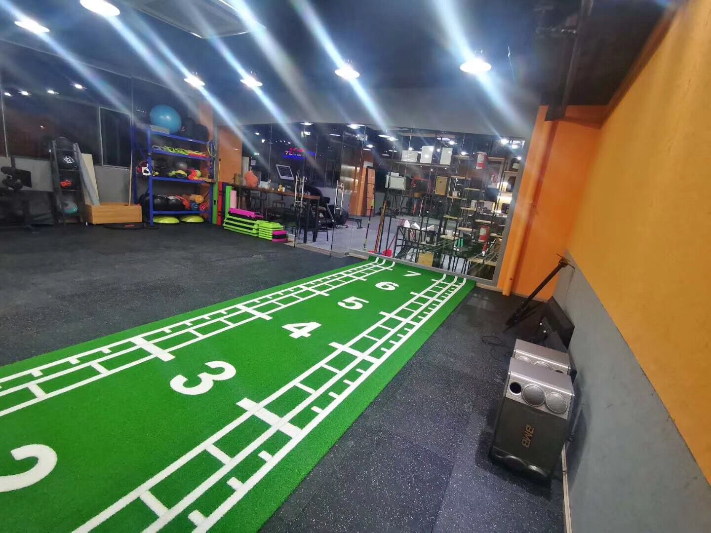 防滑橡胶地板在健身房中的应用