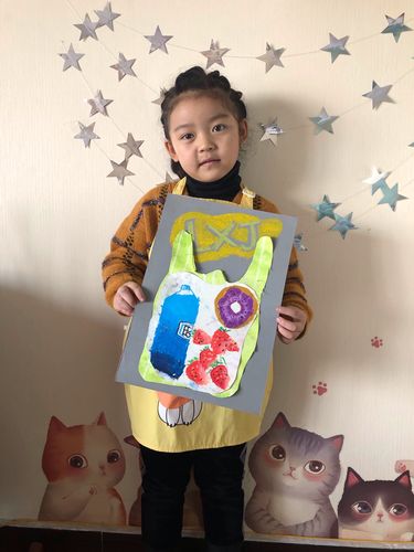 塑料制品画，艺术与可持续性的交汇点