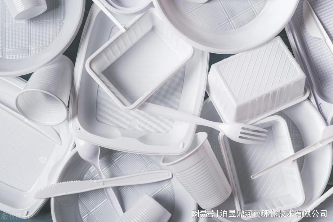 一次性塑料制品的泛滥与使用现状