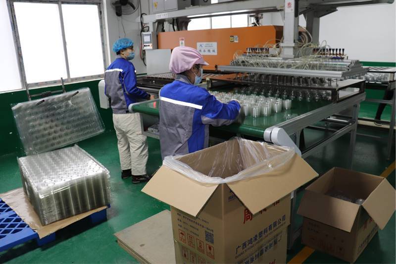 南宁一次性塑料制品厂的崛起与挑战