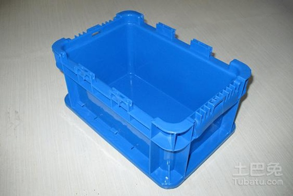 通用塑料制品，应用广泛，发展迅猛