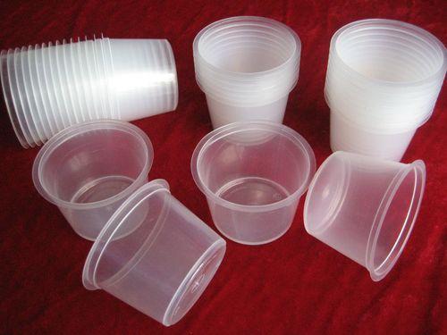 现代生活塑料制品，双刃剑的挑战与机遇