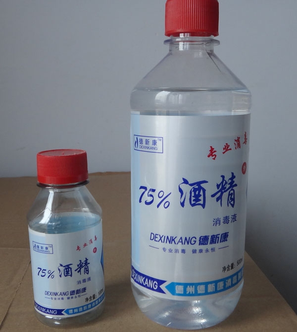 塑料制品与酒精的复杂关联