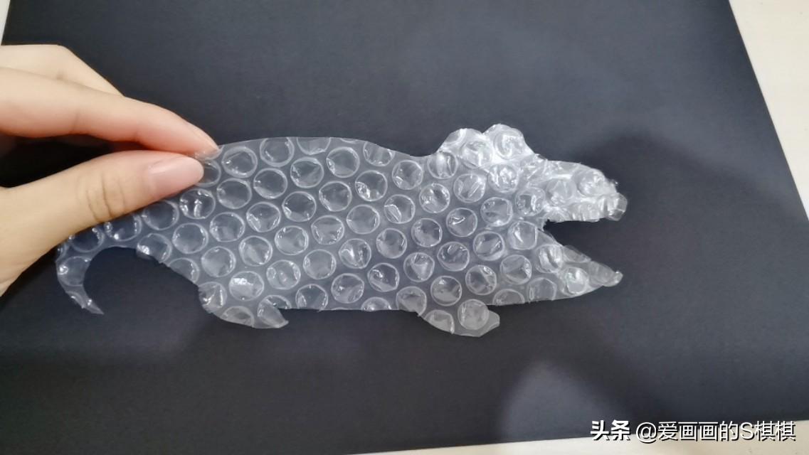 环保视角下塑料与绘画艺术的融合，重塑未来之路
