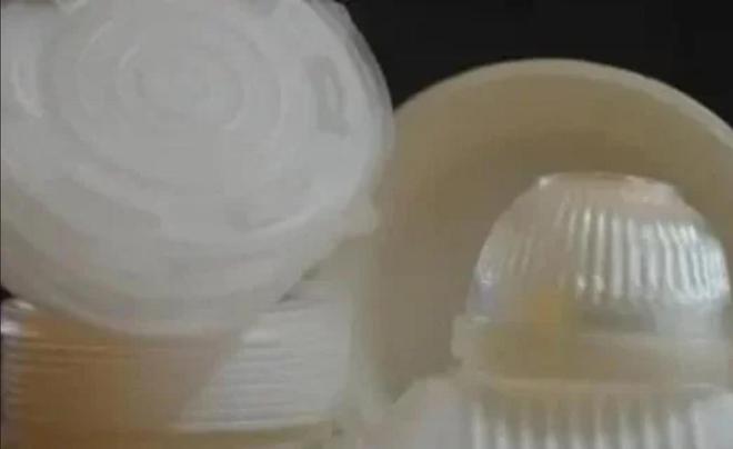 一次性塑料制品，双刃剑的反思与未来展望