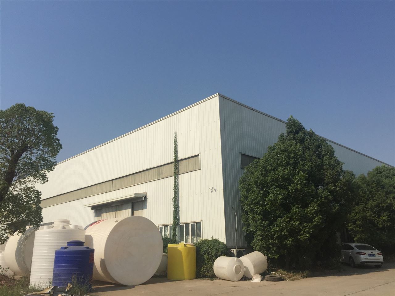 武汉塑料制品厂的崛起与面临挑战的道路探索