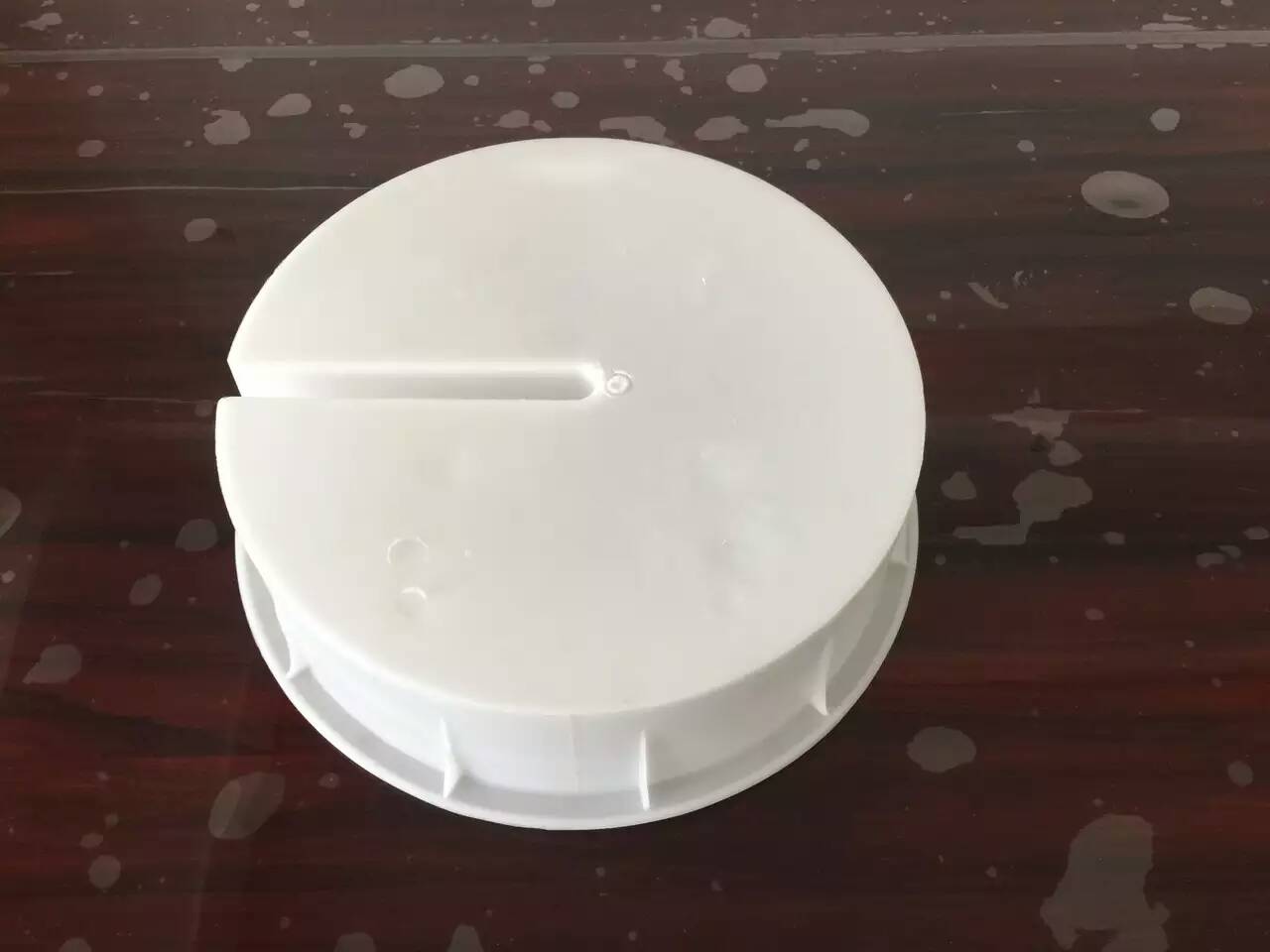 糕点制作中塑料制品模具的应用及其影响探究