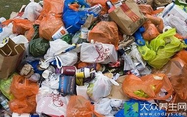 塑料制品危害，我们需要警醒与行动