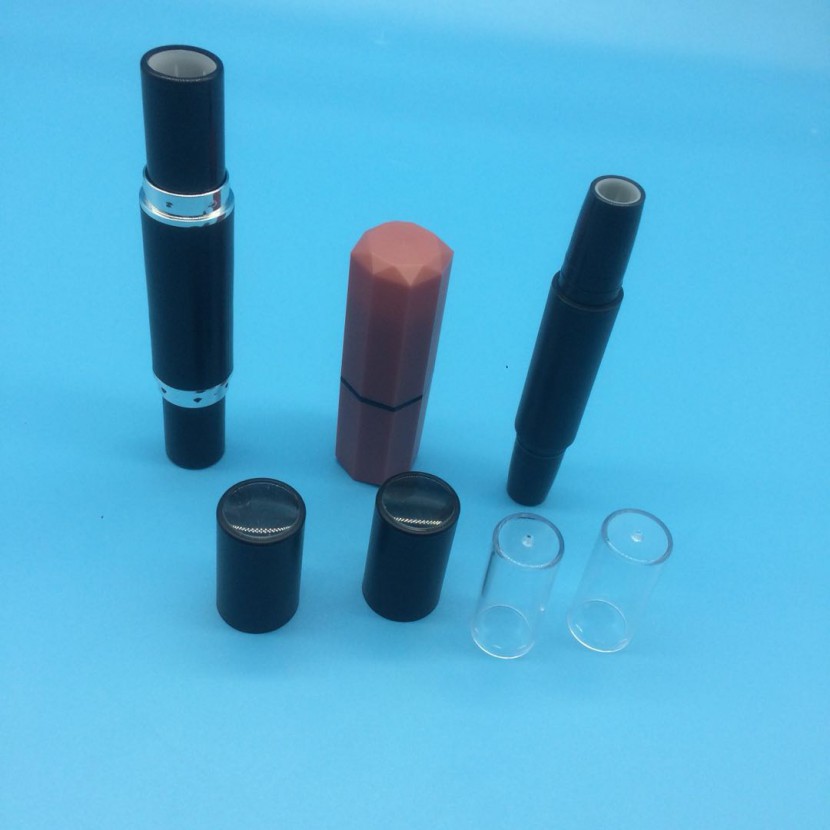 塑料制品，现代生活中的双刃剑效应
